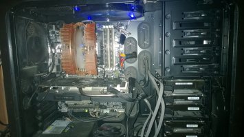 Извращение..... сейчас термопары стоят на чем угодно, трех режимов достаточно вполне... учитывая что основной параметр это максимальный нагрев... аппаратура разруливает все вполне нормально уже давно....  Смею предположить что просто видимо неудачный кузов у ТС....  Похвастаюсь, все по стандартным настройкам - тишина ..только видюха жарит в играх..