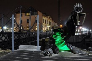 А это вид ночью