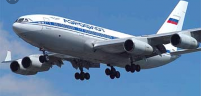 Ну так неизвестно, на каких самолетах этот "летчик", летал?! Просто фотки сделаны в довольно хорошем качестве, и на малой высоте. Вот если бы, он сделал такие же снимки на этих самолетах, было-бы круто! А так, кажется,  что этот "летчик" - летал на этом.