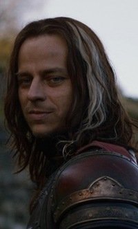 Если человек воняет, человеку нужно помыться.