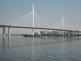 Глядя на это фото, понимаю - меня в институте термеху и сопромату учили неправильно, либо старые принципы устарели, либо я чего то не понимаю, либо... нет, проект за миллиарды не может содержать ошибки, которые при беглом взгляде видны троечнику-хорошисту с "верхним" образованием. )))
Но черт возьми !!!! зачем нужны 2-3 последних троса слева? Почему 4-5, да и 6 не прикреплены начиная с вершины? почему намного ниже? короче - хер пойми )))