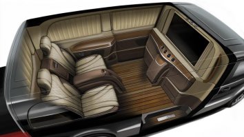 Конечно, патриотично, что директор Форда ездит на Форде, переделанном под мобильный офис, но есть варианты гораздо круче. Правда, для мобильного офиса лучше использовать минивэны а не внедорожники.