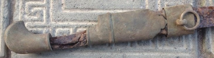 А мне ребята вот такую казачью офицерскую шашку недавно подогнали, тоже нашли