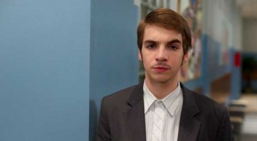 Усач красавчик! Главное, чтоб родной стране пользу принёс, а не укатил в силиконовую или ещё какую-нибудь забугорную долину.