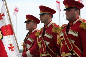 Для чего нужны газыри