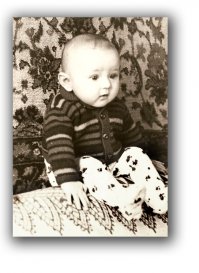 Эт я в детстве.