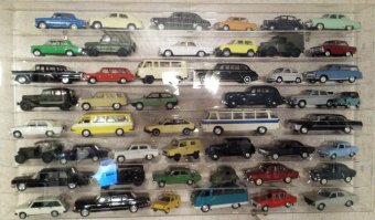 и правдо чего это я... стол то не заметил...)))