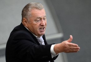 Голос - просто копия Жириновского))))))