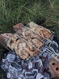 Не уха конечно, но тоже на рыбалке, на этих выходных. Сазан.