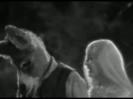 " Многих напугали ходячие деревья и человек с головой медведя. "
Я вас умоляю. обычный черный пиар.
Ну кого в пиндостане может напугать в кино человек с башкой животного? Вот к примеру "сон в летнюю ночь" и никто не считал это странным или страшным.