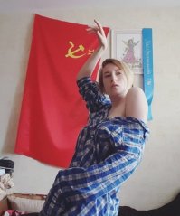 Секса хочет, а знамя просто так.