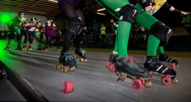 16 людей, у которых день не задался