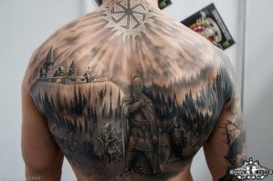 - Вот им расскажи про "хипстерские татуировки".