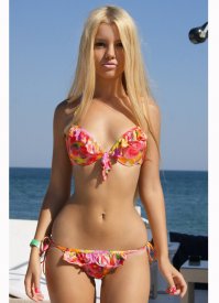 Она точно живая?