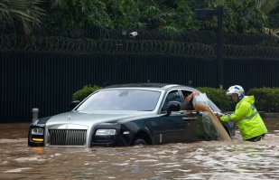 16 людей, у которых день не задался