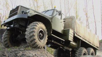 А он чем хуже??