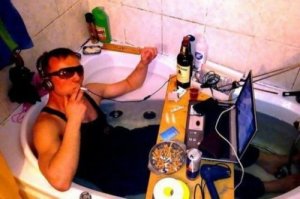 Надеюсь его 220 уе.ало)))