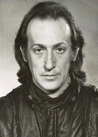 А мне вот он больше нравился. Жаль, рано погиб