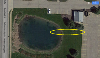 А сейчас только следы от тягача, который вытаскивал машину и от самой машины