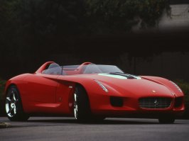очень похож на Ferrari Rossо 2000 года