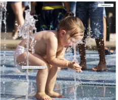 кто нибудь из взрослых хоть раз  принюхался к запаху этой воды . чистый амиак.