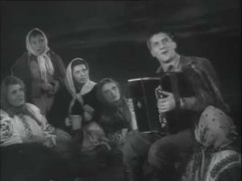 Пожилой кавказец заходит в магазин и обращается к продавцу…