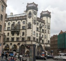  Андрей Миронов и Анатолий Папанов у входа в Театр