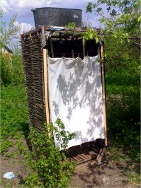 ну о крыше я тоже думал.ещил не делать чтобы не особо жарко было в душевой.ну так каждый делает на свой вкуса так:) люди вот такие делают и им нравится