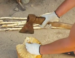 главное при изготовлении"Правильной" щепы это ржавый топор. Без него не получиться такой глубокий изысканый вкус ...