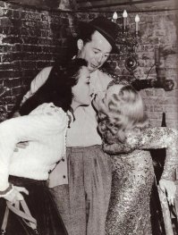 Редкие кадры, открывающие исторические моменты с другой стороны