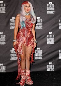 Очередное платье взорвало интернет