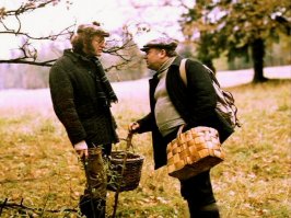 Все его фильмы отличные, но мне более всего нравится "Осенний марафон"