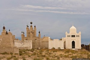 Мусульманское кладбище в Казахстане