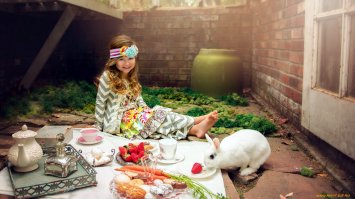 Жаль тех детей которые не могут играть с красивыми игрушками, а еще жаль тех кто не может расти рядом с животными. Это я про своих, у них аллергия и им нельзя держать живность дома.