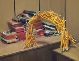 Это меня заразило, особенно бобины за карандашами!)))