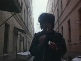 Как сейчас помню, первый просмотр фильма...  Помню,  как Витя, чиркнул спичкой  и поменялась картинка, в переулке.