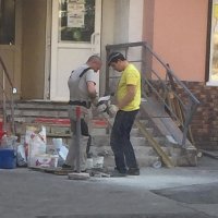 Я долго вглядывался, но для того, чтобы понять в чем там нарушение ТБ - нужно сначала понять, что же там вообще происходит. Я так и не смог этого сделать...