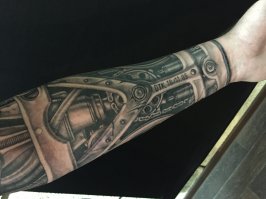 Раскрыть свой внутренний мир: самые крутые анатомические тату