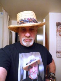 Спасибо автору поста — мне позарез нужна была картинка для иллюстрации примера циклической рекурсии.