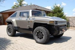 предположу что прототипом для этого крутомобиля послужил чешский тюнингованый Н2