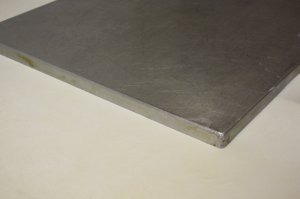 Для всех дальнейших работ нужен большой противень.