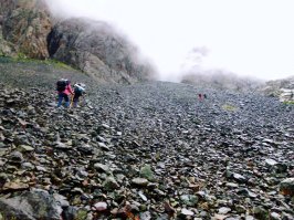Красотища! Теперь тоже хочу на Эльбрус!) Мы в начале августа поднимались на озеро Ала-Куль (Киргизия) высота чуть больше 4000, а виды такие же прекрасные!
