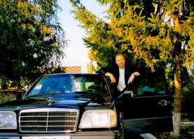 Блин, 5 лет отъездил на 123-м, сейчас 13 лет езжу на 124-м - и при взгляде на эти фото одна мысль: сколько хороших запчастей пропадает!