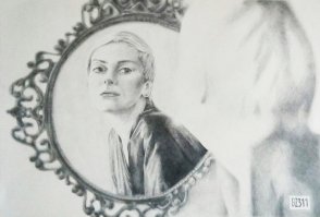 ну как-то хз... обведенки с фото. Автор работ не очень понимает в анатомии.  Вот пара моих работ