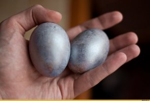 Трюки экстремала на вершине огромной трубы