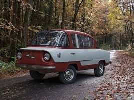 Последнее прочитал как "Пердокар"...) Значит пора спать !)

А тот,который "Крым"-его за верёвочку возить...?!) Где всё остальное ? Зачем на выставке выставлять недоделки,да к тому же "прототипные" ? Ну рама,и что ? Остальное нужно додумывать ? Или в презентации где-то листать ?

А где...вот это...?