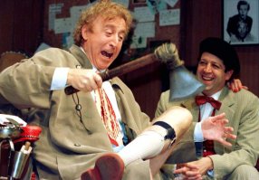 мир праху его... позитивный, смешной, тонкий, гениальный...