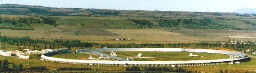 Автор! Телескоп называется по-русски РАТАН-600 (РАдио Телескоп Академии Наук - 600 метров)!! К чему тут черезжопные английские буквы?!
Неужели сложно найти, как он выглядит?!