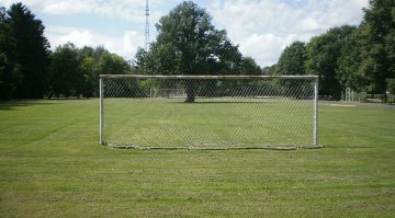 Самые необычные и странные футбольные поля