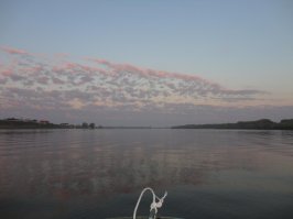 И так чуток.